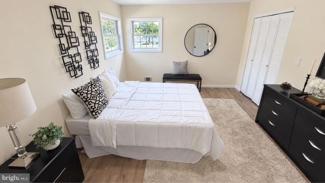 2210 KLOCKNER AVE, Hamilton Twp, NJ 08619