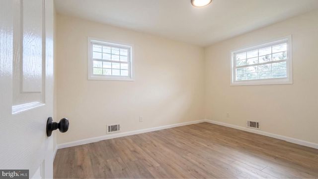 2210 KLOCKNER AVE, Hamilton Twp, NJ 08619
