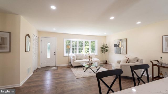 2210 KLOCKNER AVE, Hamilton Twp, NJ 08619