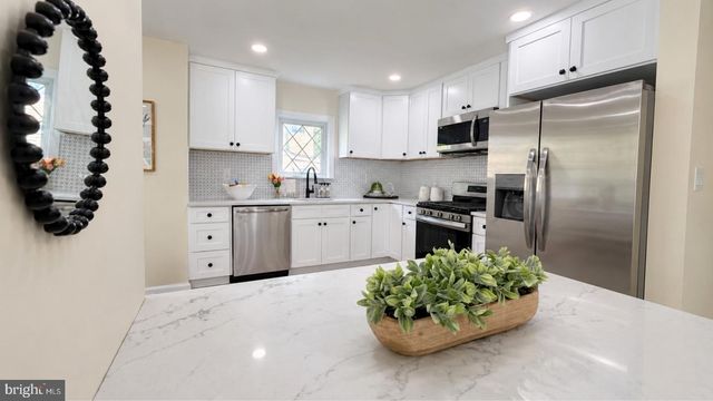 2210 KLOCKNER AVE, Hamilton Twp, NJ 08619