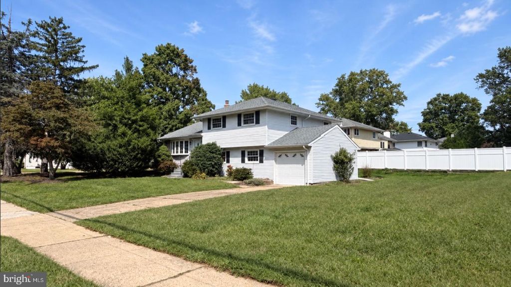 2210 KLOCKNER AVE, Hamilton Twp, NJ 08619