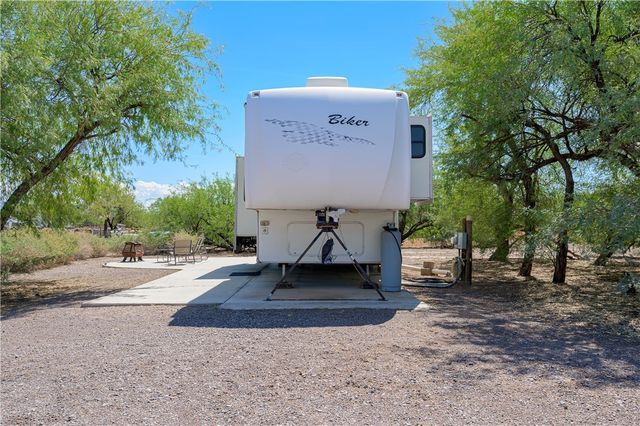 7124 S Mesquite Drive, Mohave Valley, AZ 86440