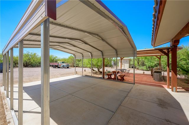 7124 S Mesquite Drive, Mohave Valley, AZ 86440