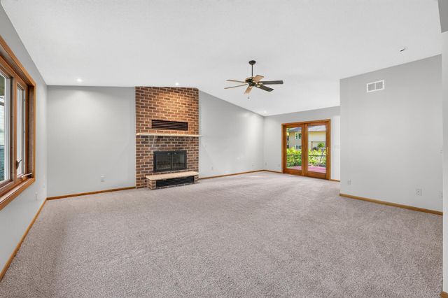 11043 98th Place N, Maple Grove, MN 55369