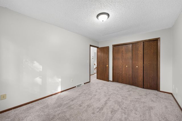 11043 98th Place N, Maple Grove, MN 55369