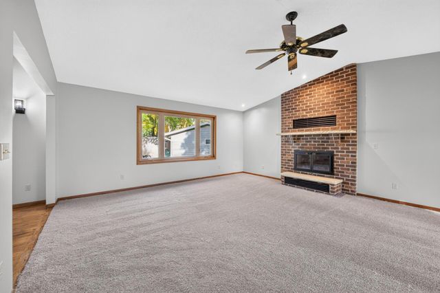 11043 98th Place N, Maple Grove, MN 55369