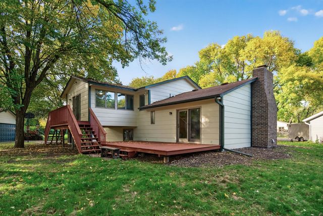 11043 98th Place N, Maple Grove, MN 55369