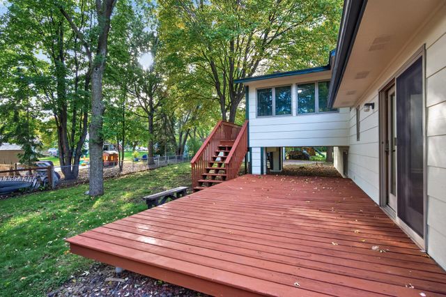 11043 98th Place N, Maple Grove, MN 55369