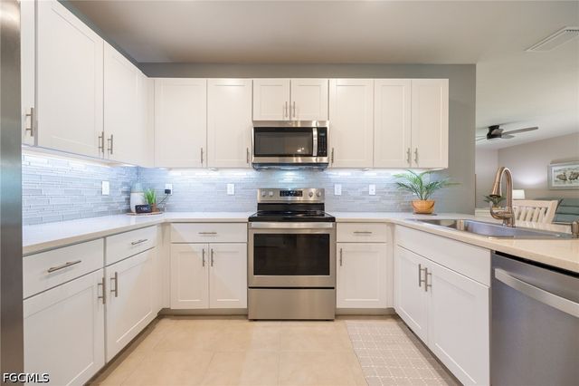 2052 Pigeon Plum WAY, North Fort Myers, FL 33917