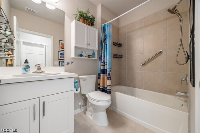 2052 Pigeon Plum WAY, North Fort Myers, FL 33917