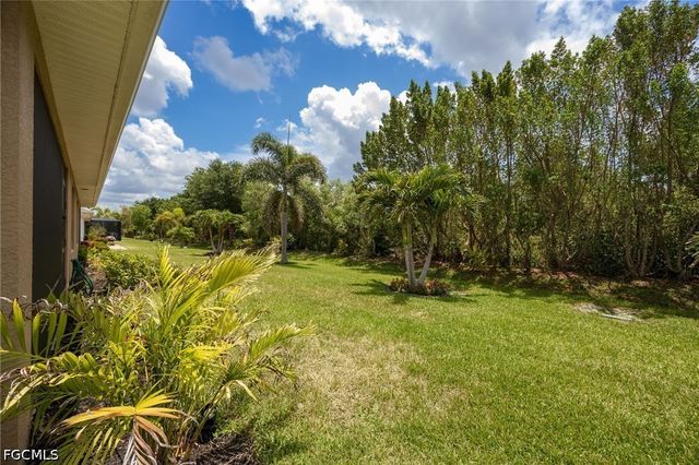 2052 Pigeon Plum WAY, North Fort Myers, FL 33917