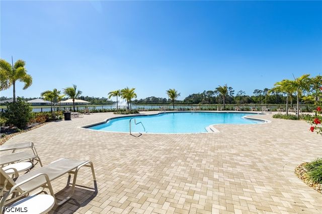2052 Pigeon Plum WAY, North Fort Myers, FL 33917