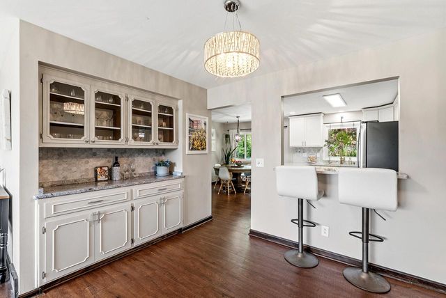 11311 N St James LANE, Mequon, WI 53092