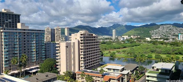 2410 E Cleghorn Street 1504, Honolulu, HI 96815