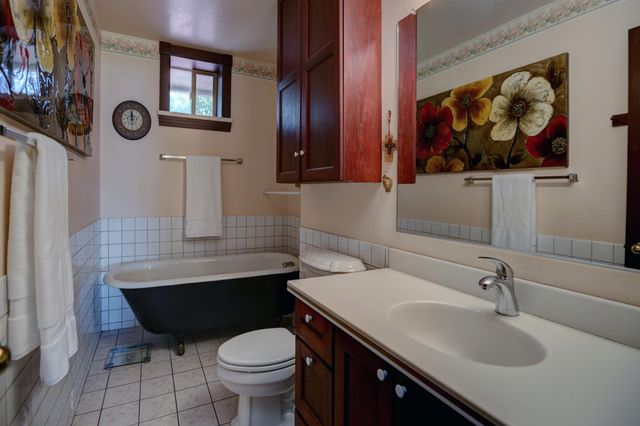 716 W 6th St, Medical Lake, WA 99022