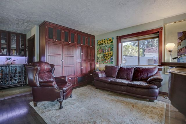 716 W 6th St, Medical Lake, WA 99022