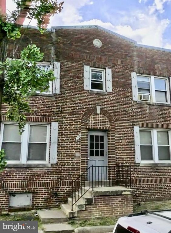 1018 16TH ST NE, Washington, DC 20002