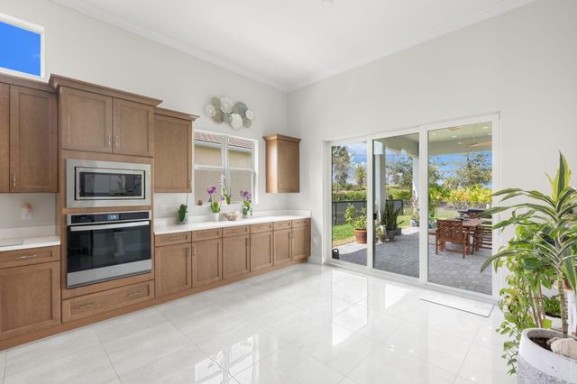 4776 Estates Circle, Loxahatchee, FL 33470