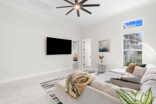 4776 Estates Circle, Loxahatchee, FL 33470