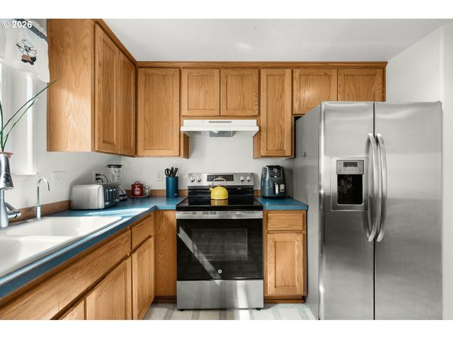 712 MAIN St, Dayton, OR 97114