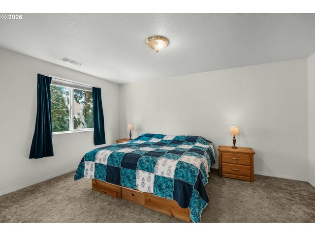 712 MAIN St, Dayton, OR 97114