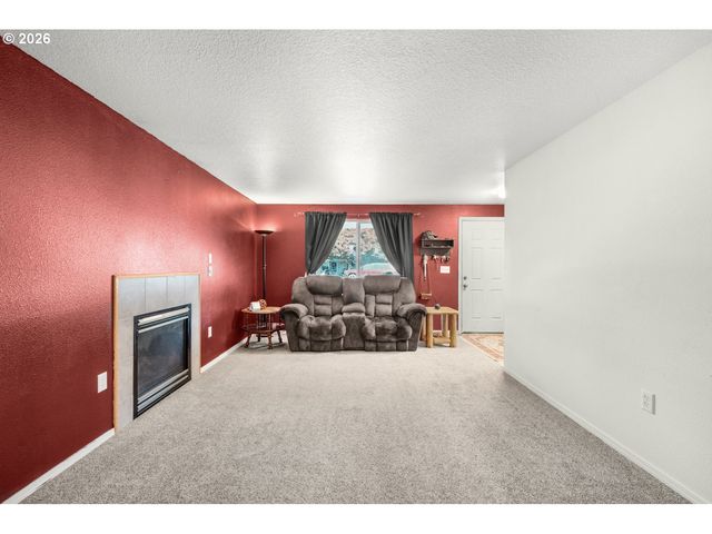 712 MAIN St, Dayton, OR 97114