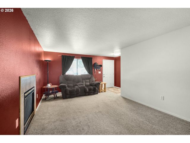 712 MAIN St, Dayton, OR 97114