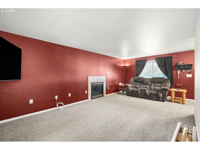 712 MAIN St, Dayton, OR 97114
