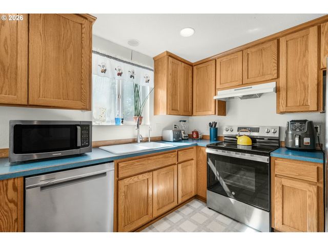 712 MAIN St, Dayton, OR 97114