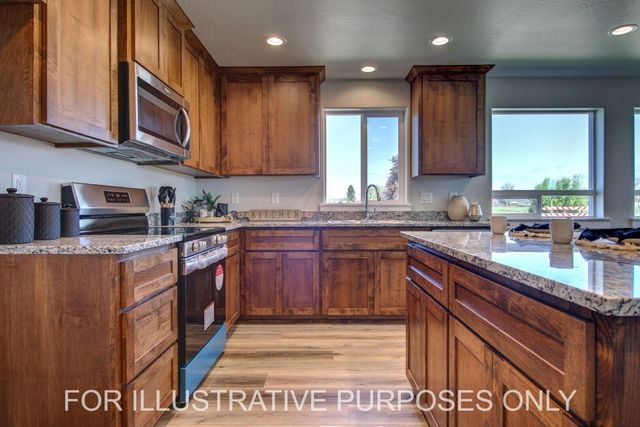 1109 Annalise Street, Central Point, OR 97502