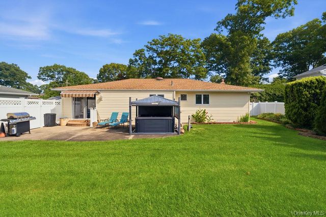 432 Wildwood Road, Ronkonkoma, NY 11779