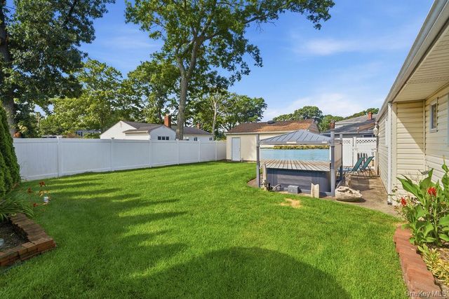 432 Wildwood Road, Ronkonkoma, NY 11779