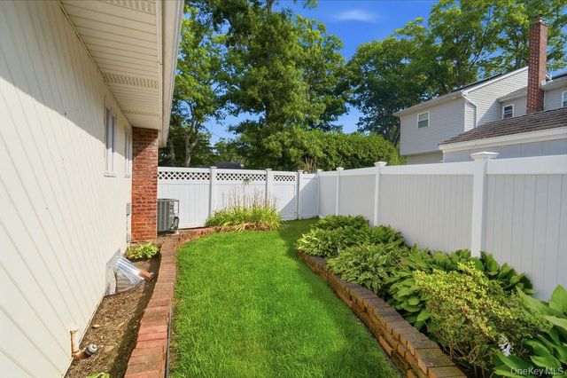 432 Wildwood Road, Ronkonkoma, NY 11779