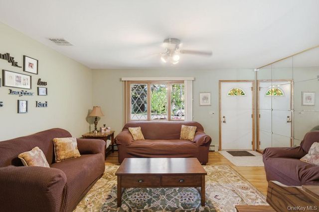 432 Wildwood Road, Ronkonkoma, NY 11779
