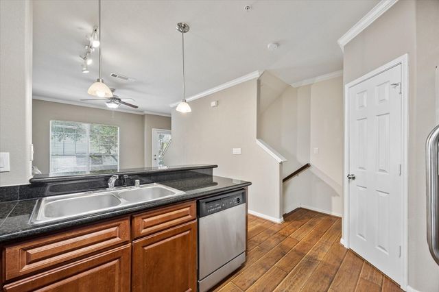 9200 Westheimer Road 1902, Houston, TX 77063