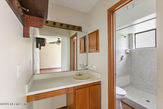 1868 HOLLARS Place, Middleburg, FL 32068