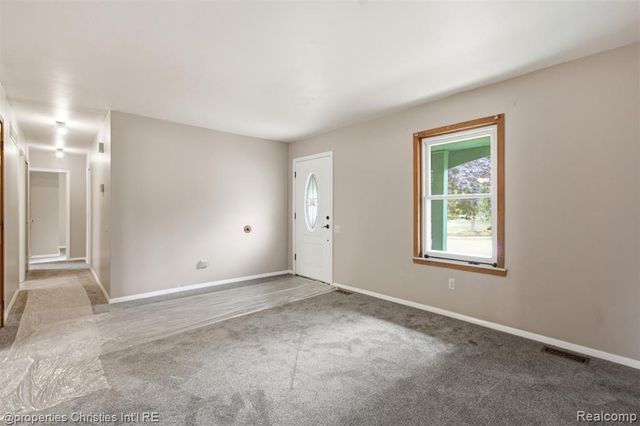 2814 Warrior Drive, Wixom, MI 48393