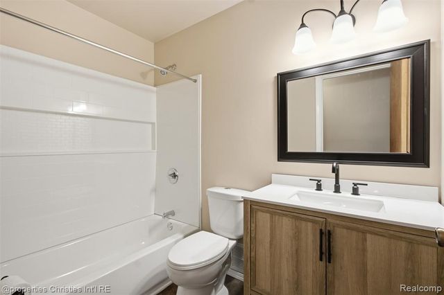 2814 Warrior Drive, Wixom, MI 48393