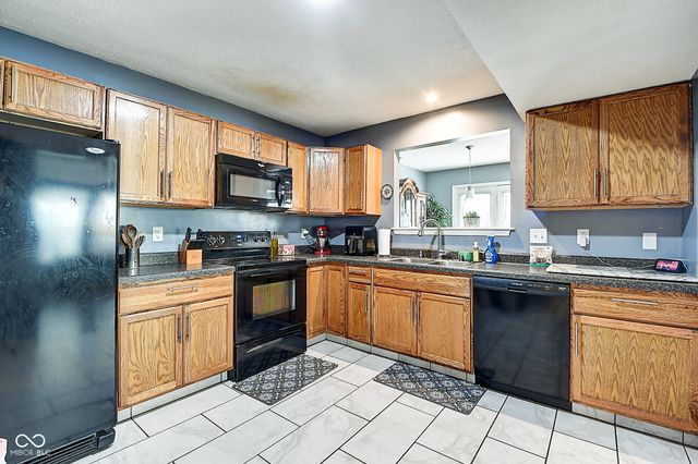 3648 Fieldmint Court, Indianapolis, IN 46235