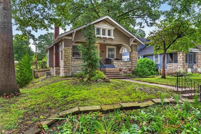 5717 Holmes Street, Kansas City, MO 64110
