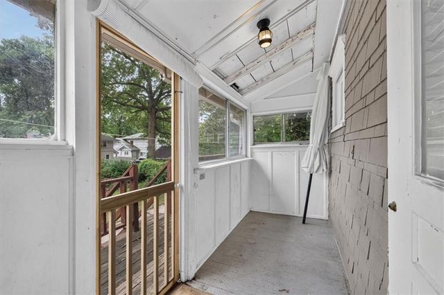 5717 Holmes Street, Kansas City, MO 64110