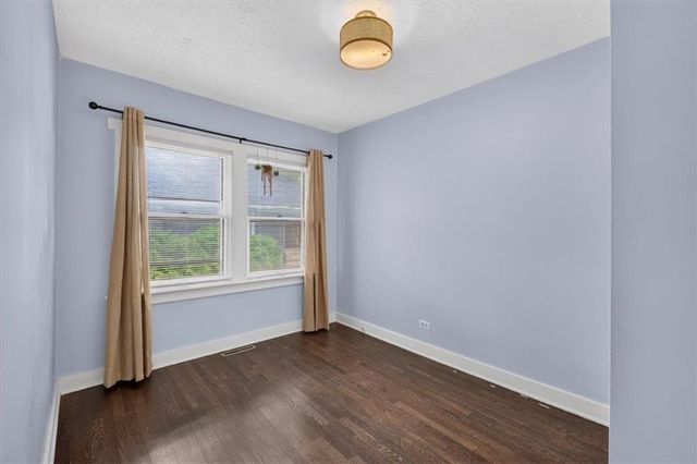 5717 Holmes Street, Kansas City, MO 64110