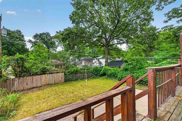 5717 Holmes Street, Kansas City, MO 64110