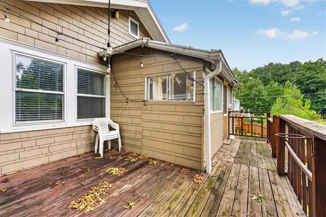 5717 Holmes Street, Kansas City, MO 64110