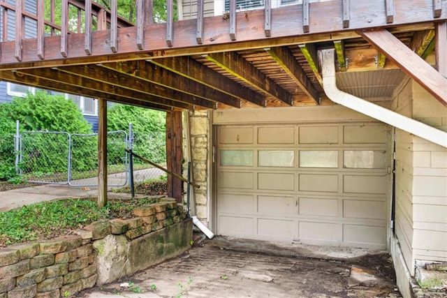 5717 Holmes Street, Kansas City, MO 64110