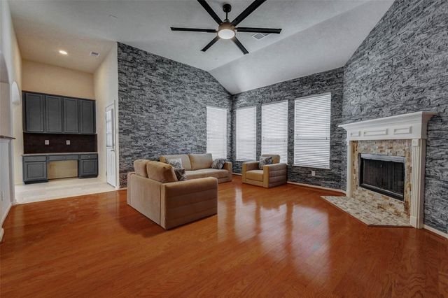 26603 Summerbend Hollow Lane, Katy, TX 77494
