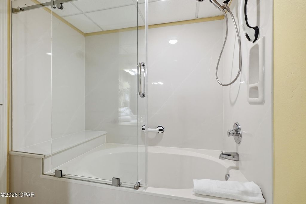 Image 8 of property listing at 14701 Front Beach Road Road 1834, Panama City Beach, FL 32413