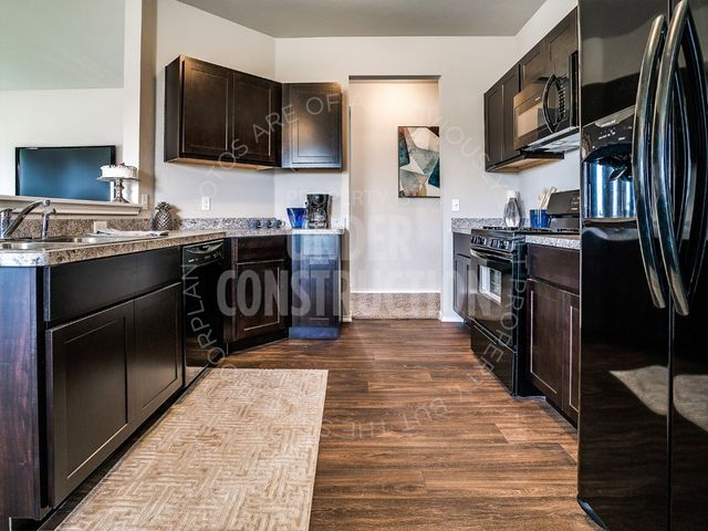 4024 Becky Lane, Mustang, OK 73064