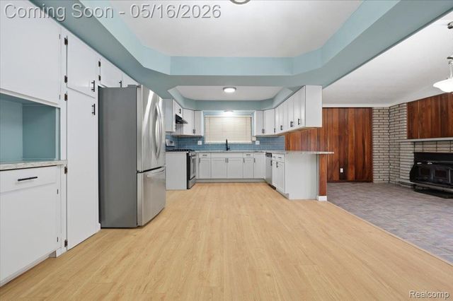 33538 Somerset Drive, Sterling Heights, MI 48312
