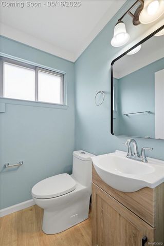 33538 Somerset Drive, Sterling Heights, MI 48312